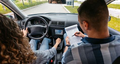 begleitperson lernfahrer schweiz|Sich auf die praktische Fahrprüfung vorbereiten